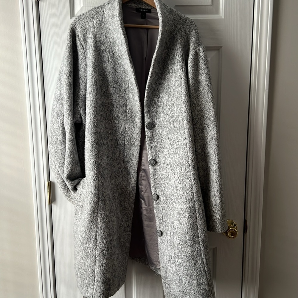 Torrid Marled Light Grey Hacci Funnel Neck Coat size 4 - Picture 3 of 12